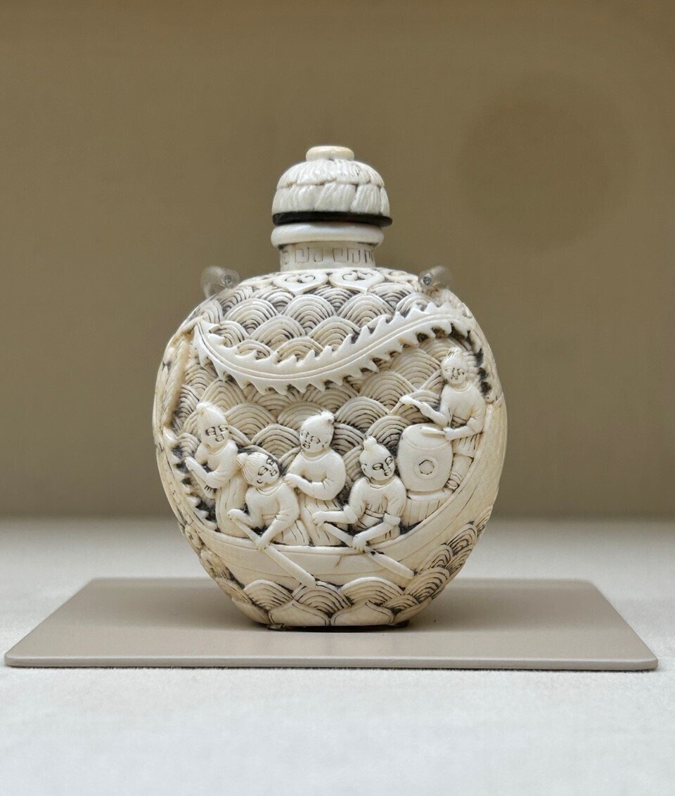 鼻煙壷（びえんこ）唐子】嗅ぎ煙草（鼻煙）の容器 清の皇帝 内画技法