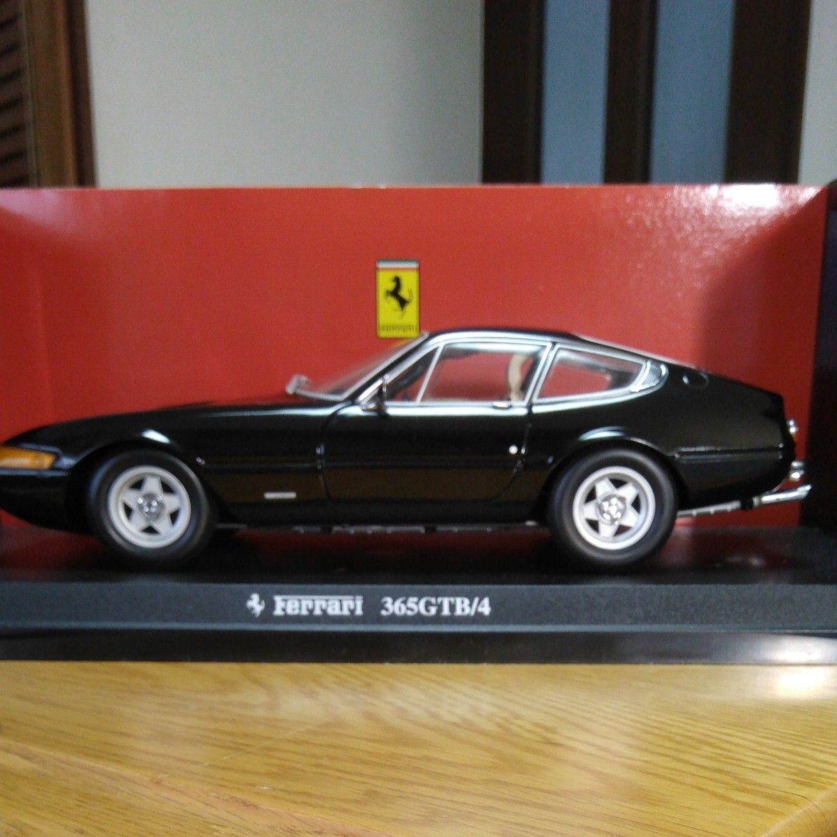 京商 フェラーリ 356GTB/4 デイトナ 1/18 ミニカー Y0959 京商