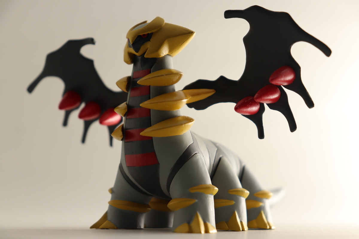 ギラティナ フィギュア スタンド付き ポケモン ギラティナ フィギュア