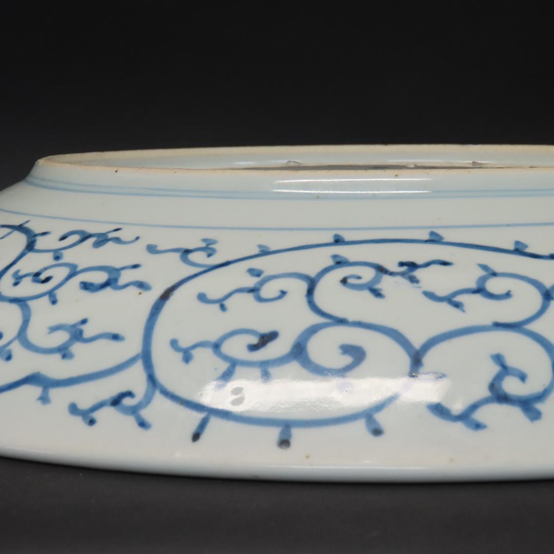 ⭕395 良くできた古伊万里写し 染付 全蛸唐草文 大皿 無傷